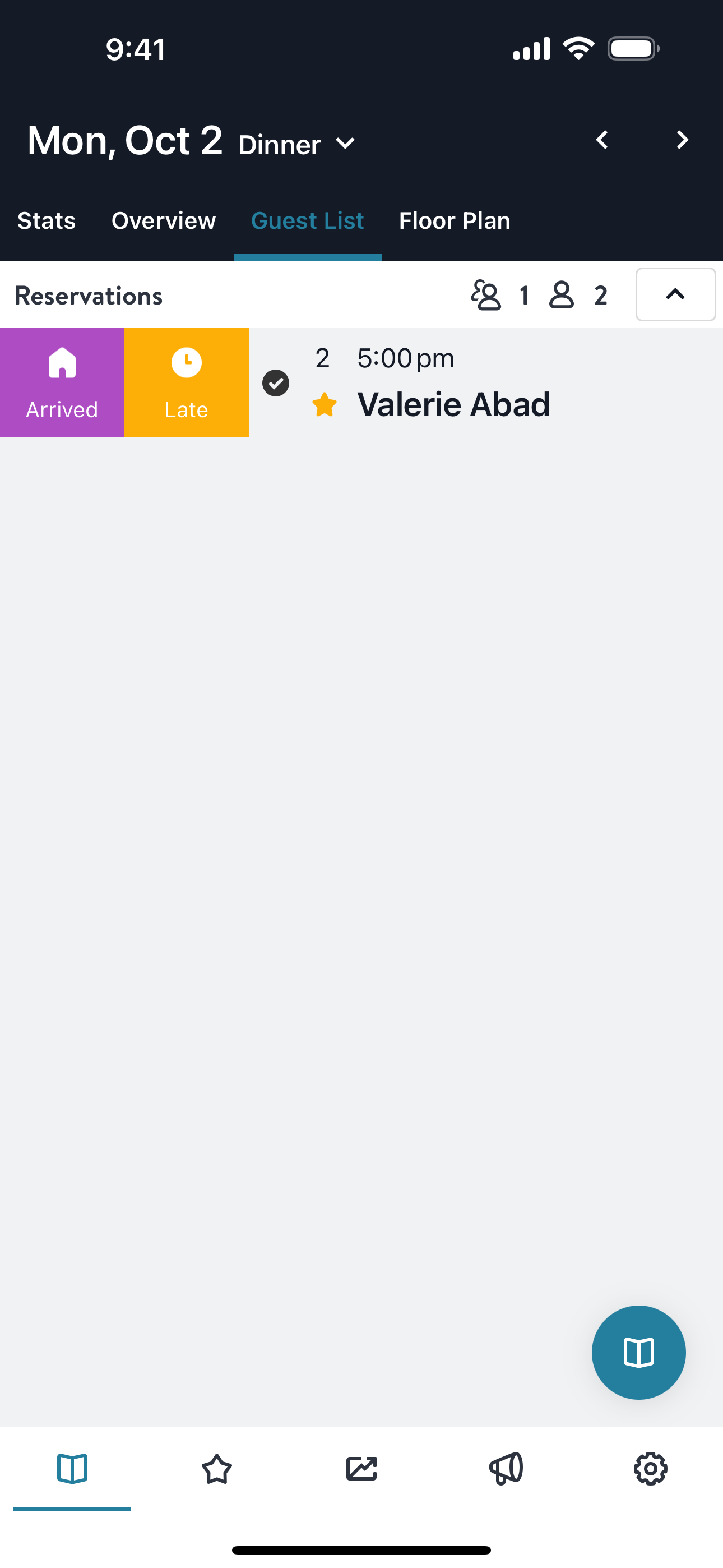 Seat guests and manage your shift with the mobile app
